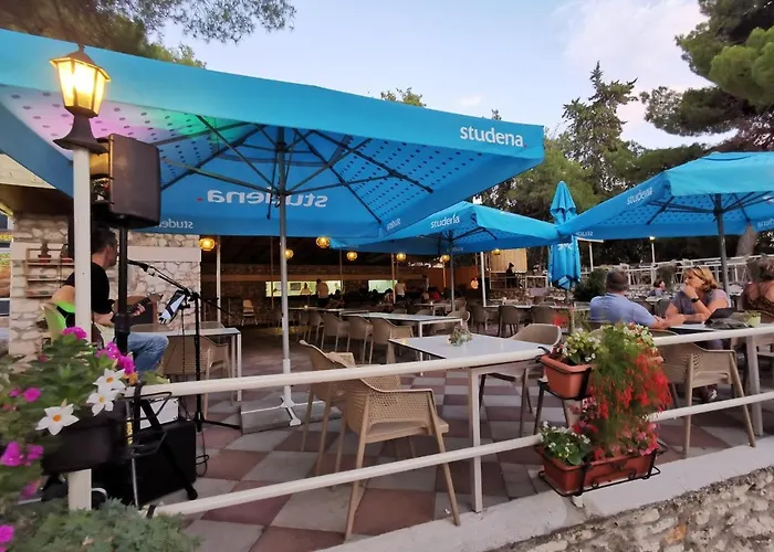 假日公园 Kamp Rozac 3*