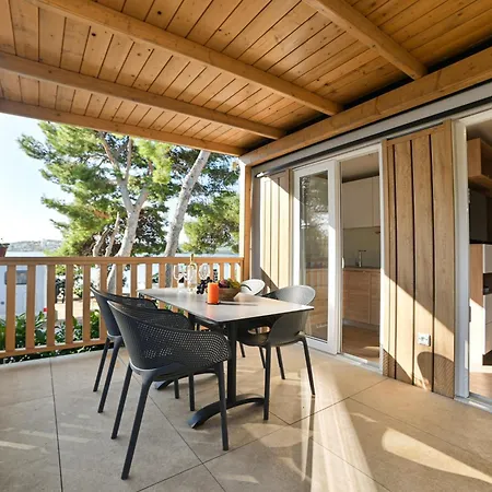 Kamp Rozac Kompleks wypoczynkowy Trogir