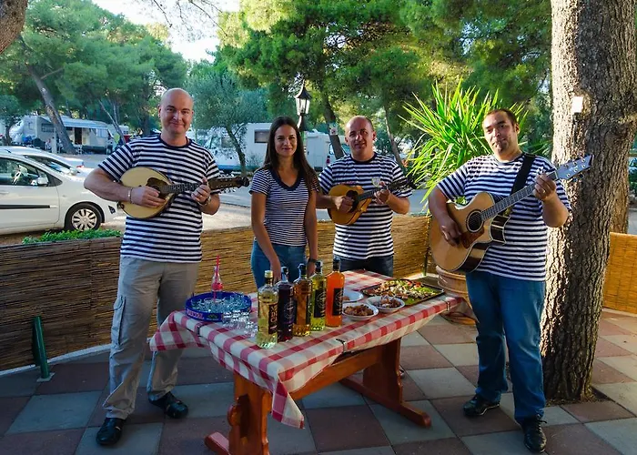 Kamp Rozac Prázdninový areál 3*